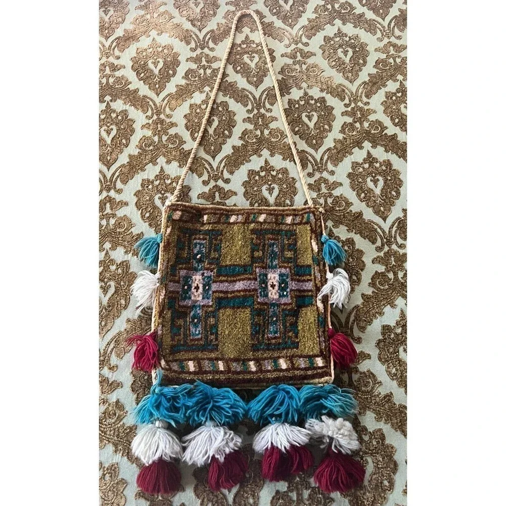 VINTAGE Persian Wool Carpet Salt Rug Bag Tassels Shoulder Strap Wall Hanging - Picture 7 of 7